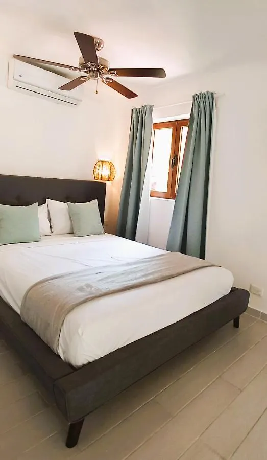 Aparthotel La Piazzetta Suites Punta Cana Beach - Los Corales Village