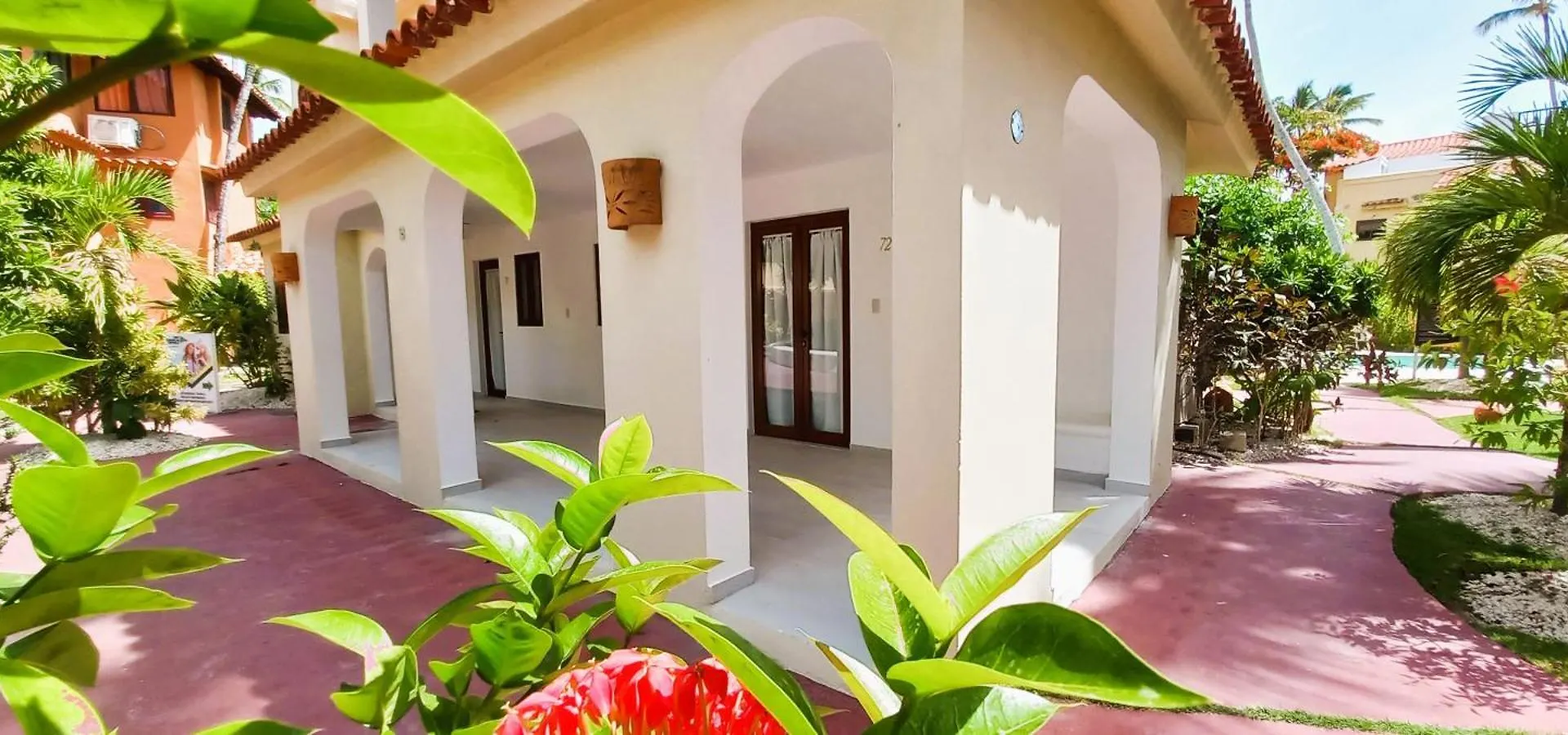 Aparthotel La Piazzetta Suites Punta Cana Beach - Los Corales Village