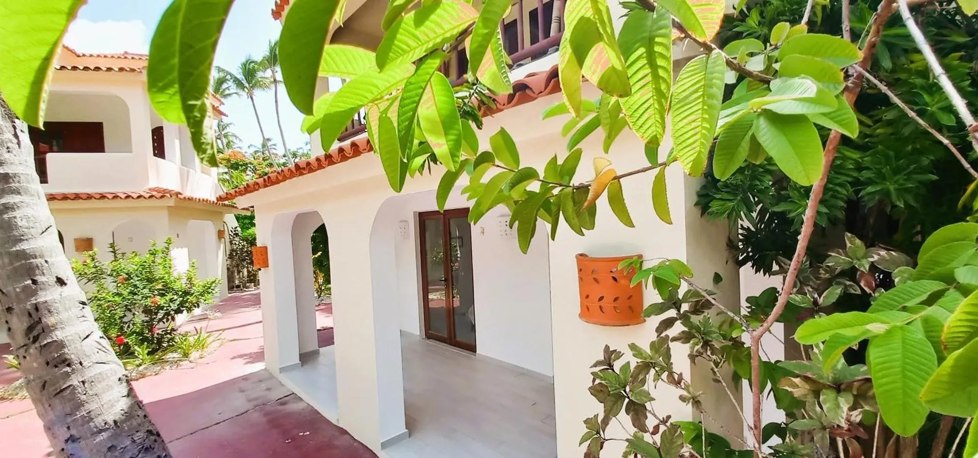 La Piazzetta Suites Punta Cana Beach - Los Corales Village