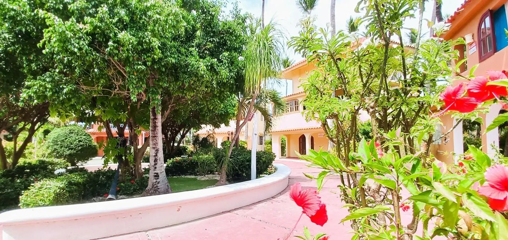 La Piazzetta Suites Punta Cana Beach - Los Corales Village Dominican Republic