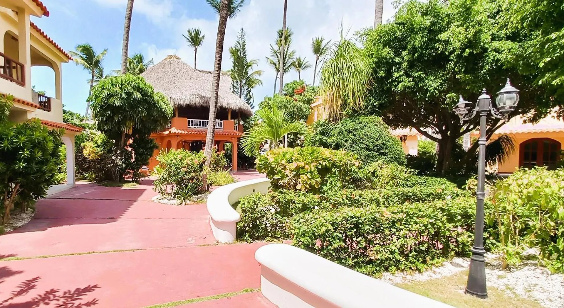 Aparthotel La Piazzetta Suites Punta Cana Beach - Los Corales Village