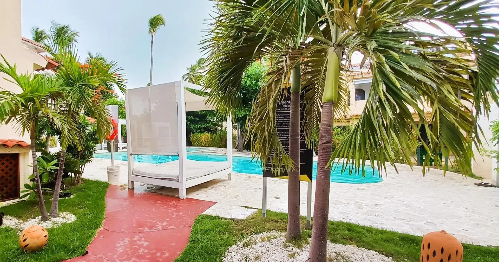 La Piazzetta Suites Punta Cana Beach - Los Corales Village 0*,