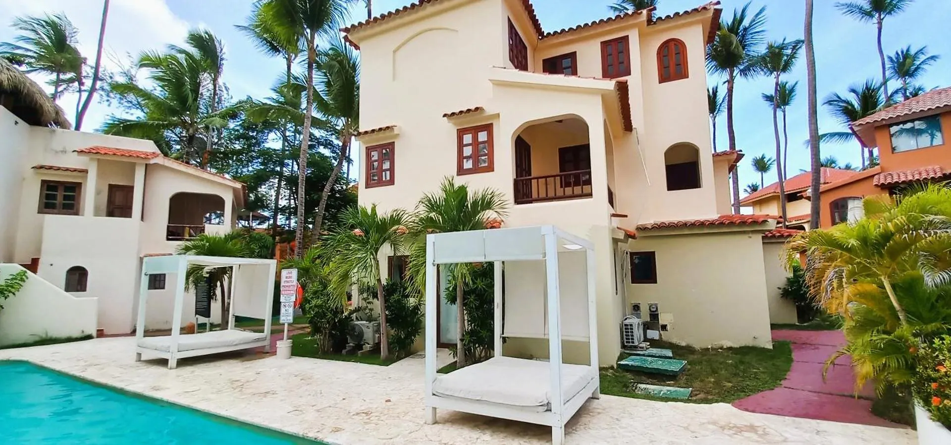 La Piazzetta Suites Punta Cana Beach - Los Corales Village Dominican Republic
